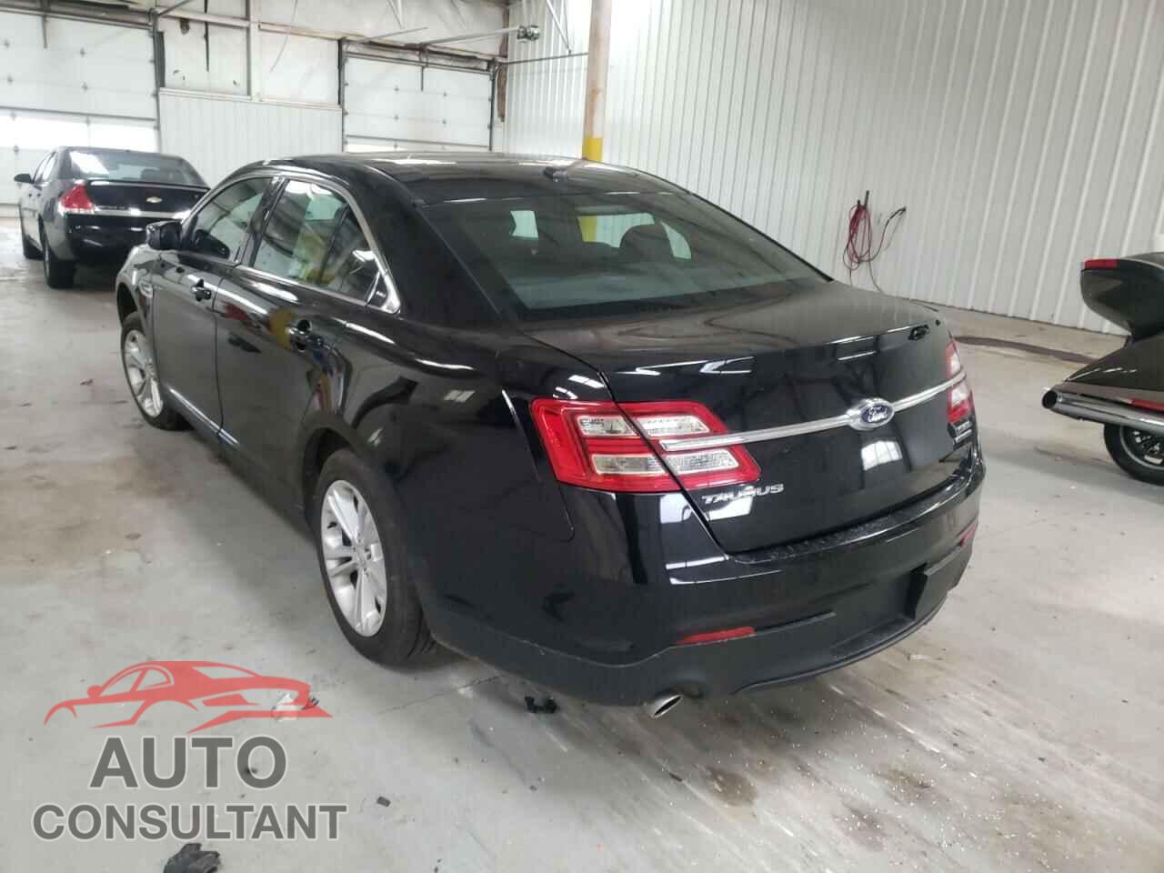 FORD TAURUS 2018 - 1FAHP2E8XJG119553