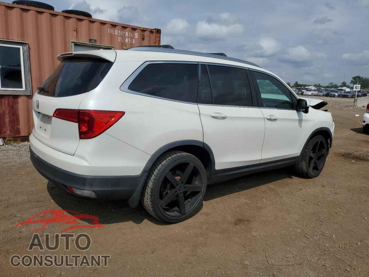HONDA PILOT 2017 - 5FNYF5H82HB004086
