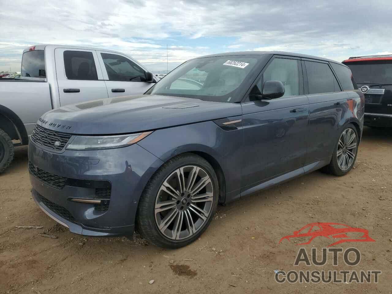 LAND ROVER RANGEROVER 2024 - SAL1L9FU3RA175238