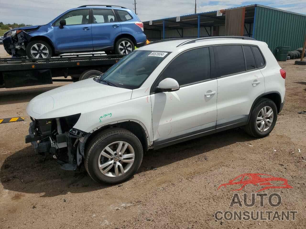 VOLKSWAGEN TIGUAN 2017 - WVGAV7AX5HW509290