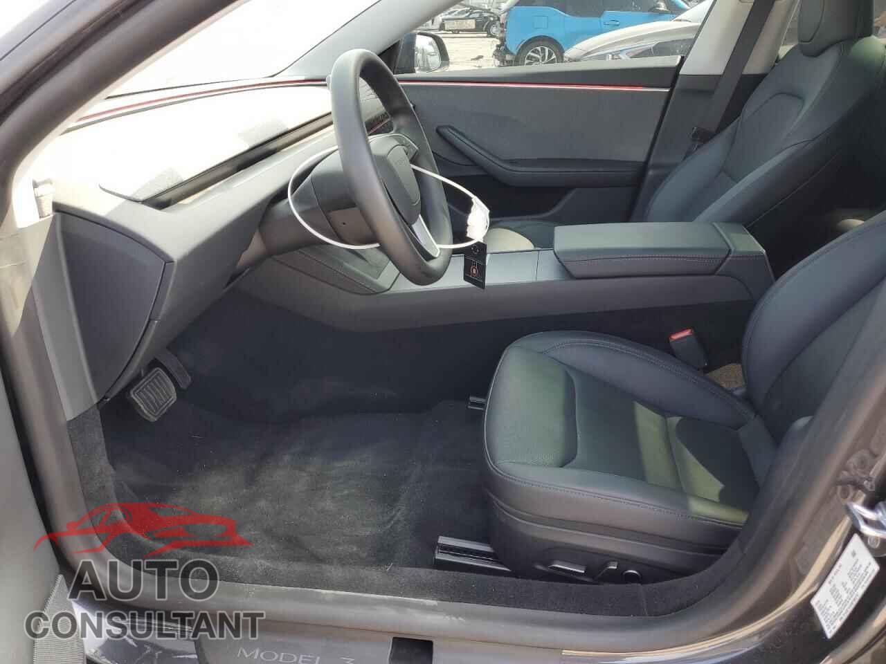 TESLA MODEL 3 2025 - 5YJ3E1EA9SF980757