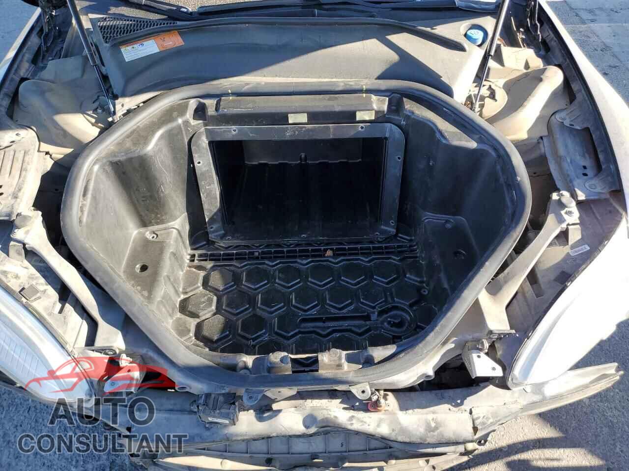 TESLA MODEL S 2013 - 5YJSA1CN6DFP20980