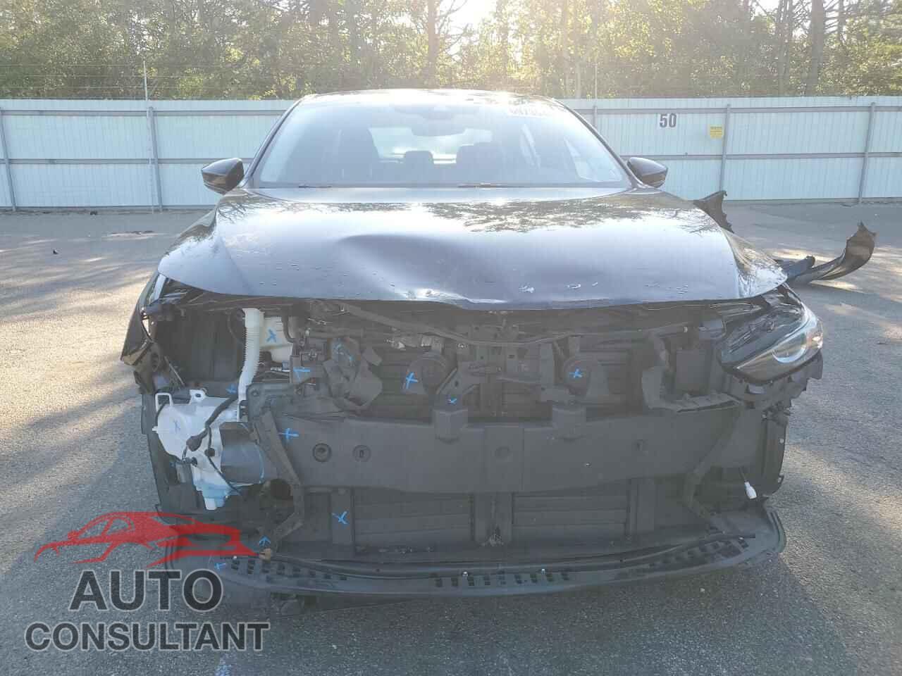 MAZDA 3 2019 - JM1BPBAM3K1116632