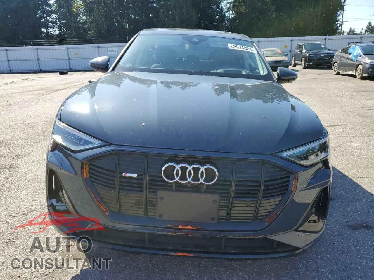 AUDI E-TRON 2021 - WA13AAGE8MB037626