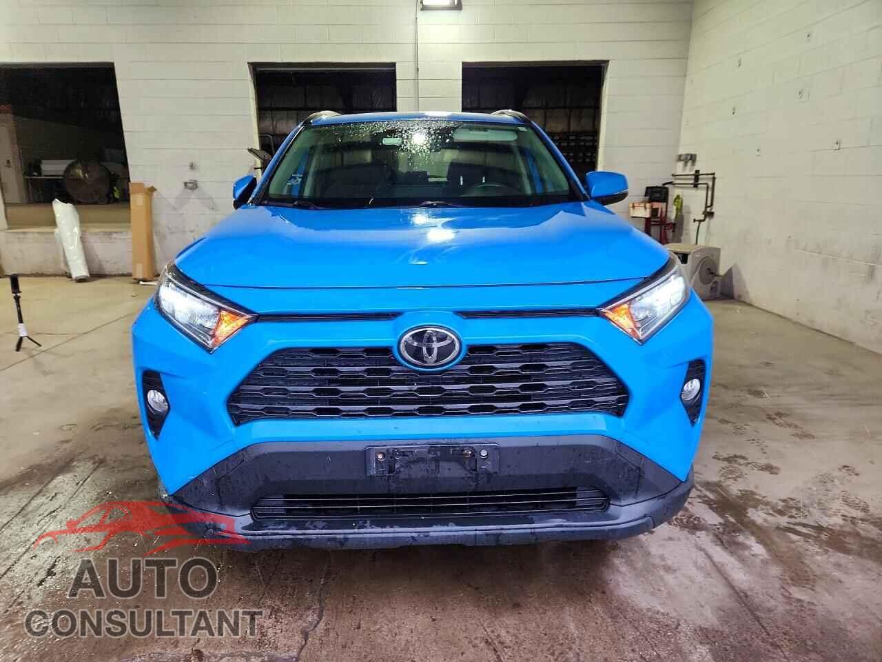 TOYOTA RAV4 2019 - JTMP1RFV5KD009940