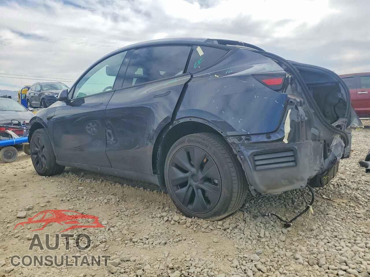 TESLA MODEL Y 2025 - 7SAYGDED1SF250730