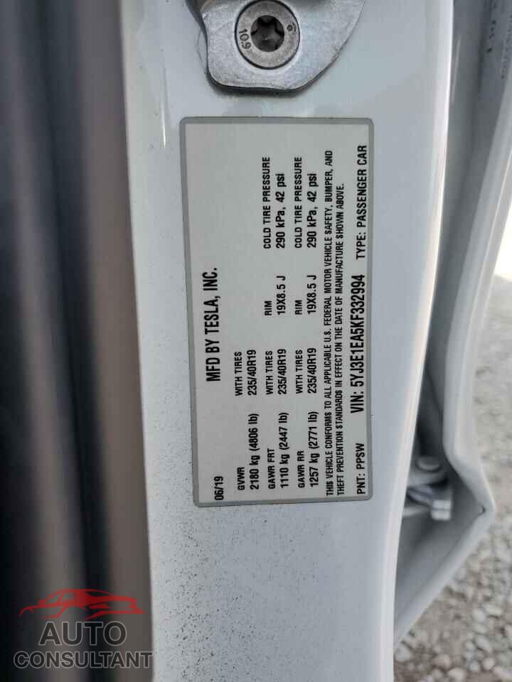 TESLA MODEL 3 2019 - 5YJ3E1EA5KF332994