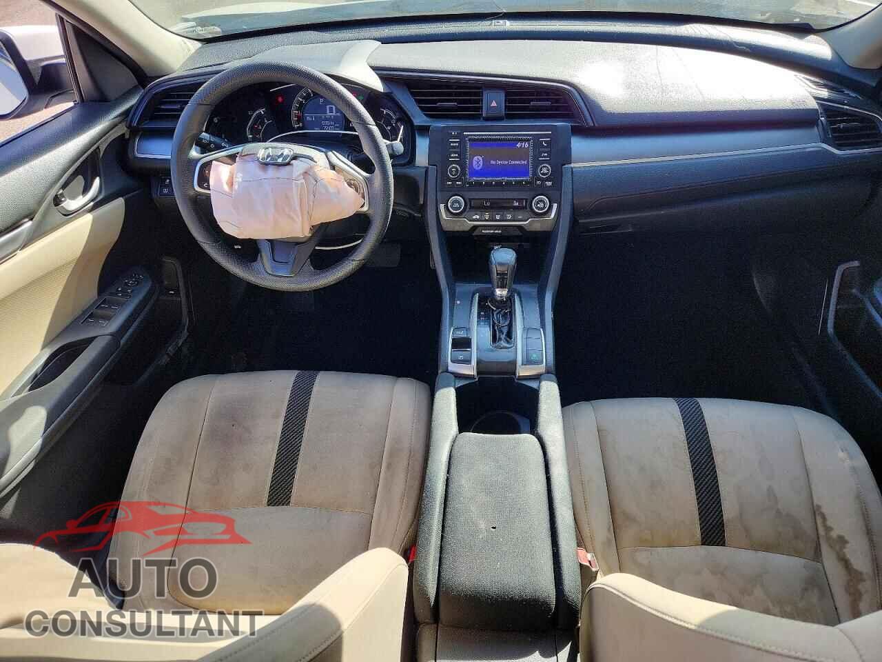 HONDA CIVIC 2018 - 2HGFC2F53JH555880