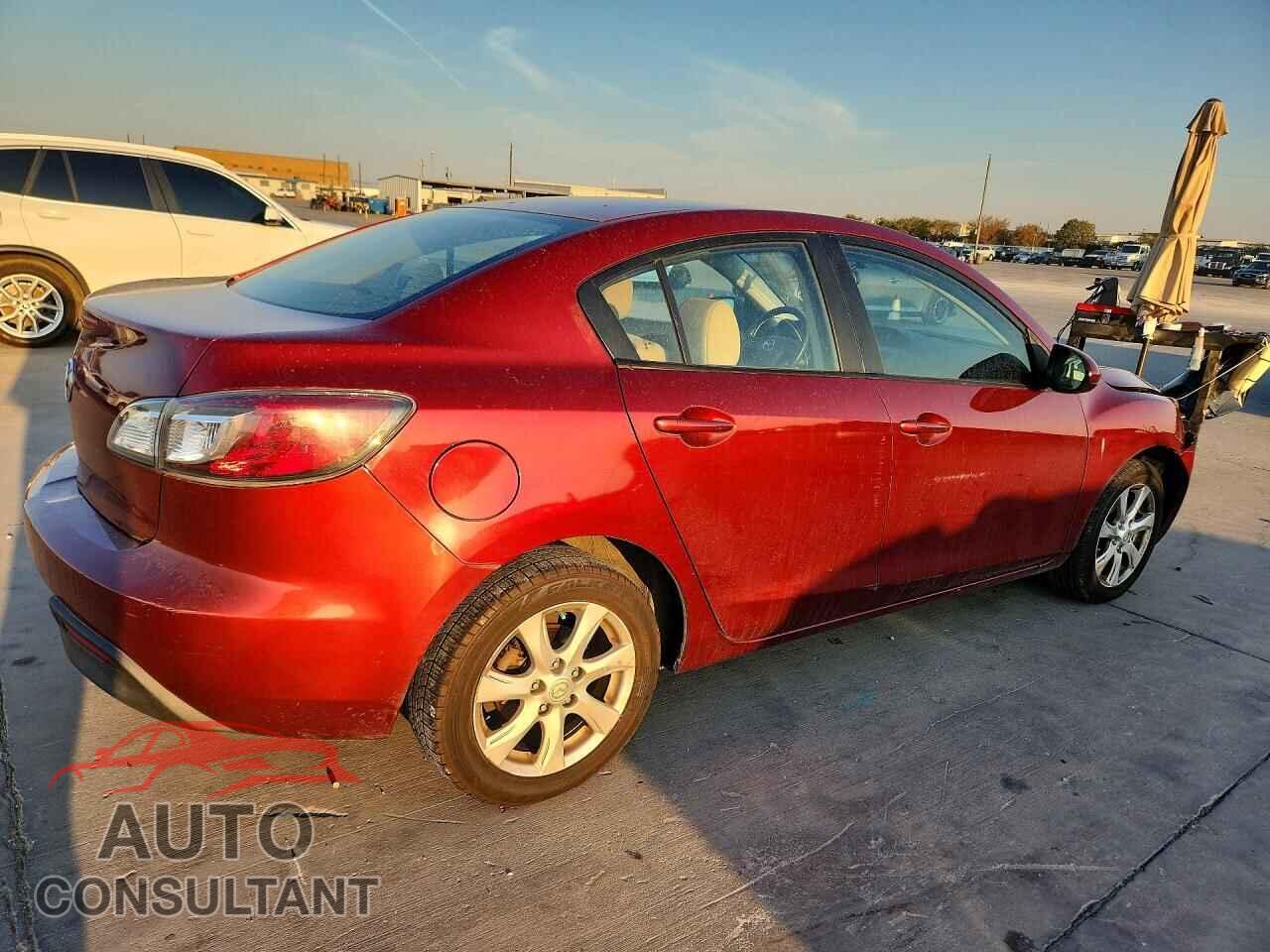 MAZDA 3 2011 - JM1BL1VG4B1378024