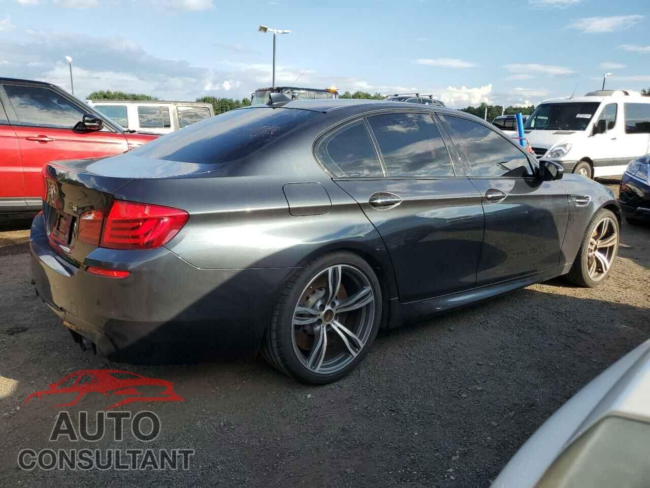 BMW M5 2013 - WBSFV9C5XDD096847