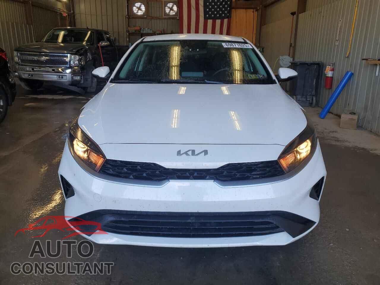KIA FORTE 2023 - 3KPF24AD8PE613448