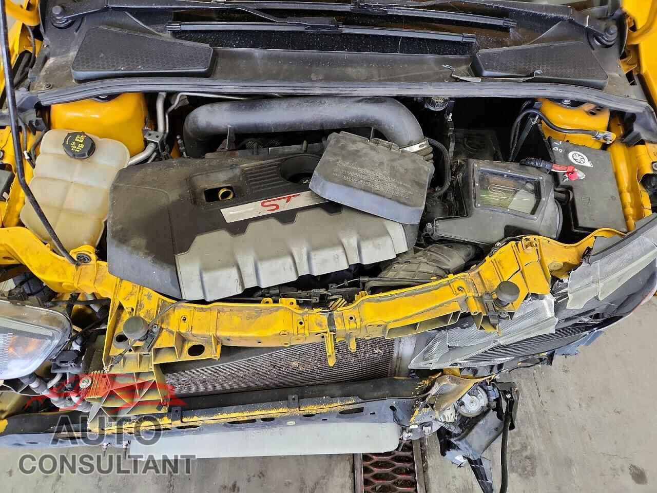 FORD FOCUS 2016 - 1FADP3L90GL310687