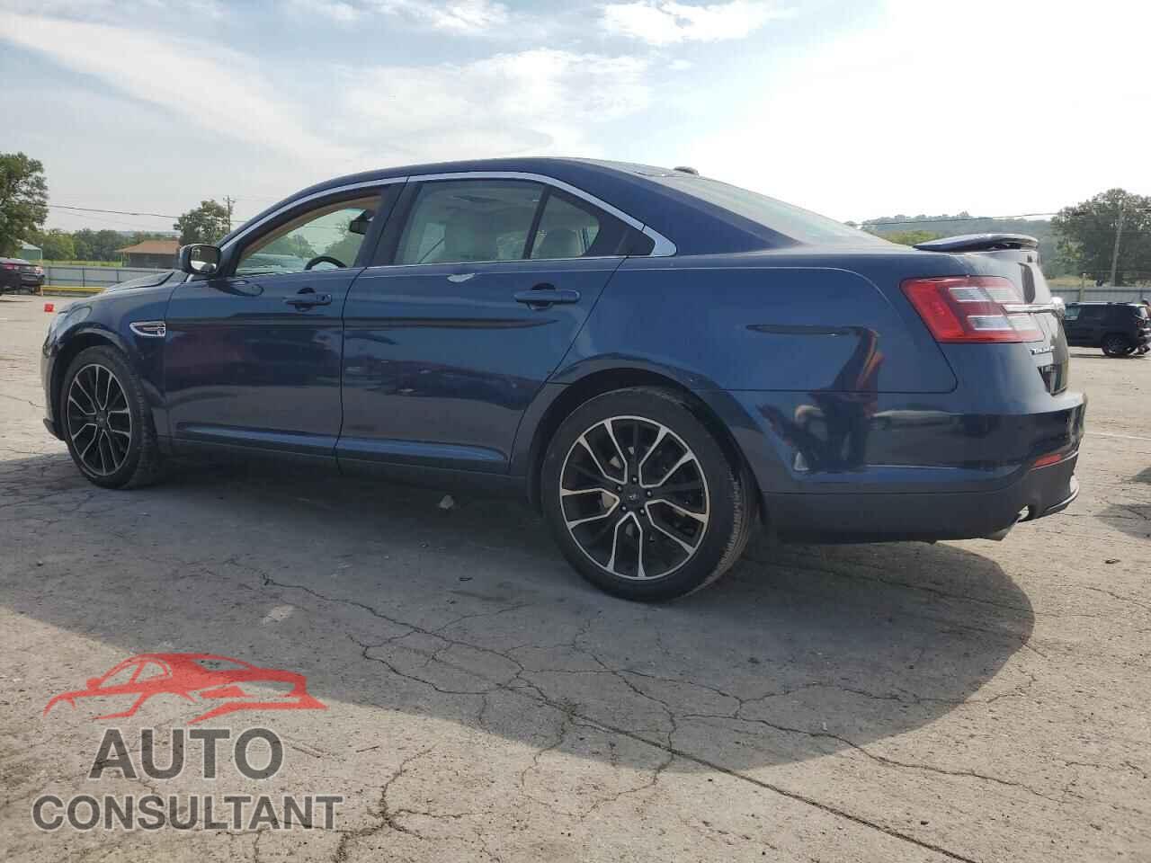 FORD TAURUS 2017 - 1FAHP2E88HG122221