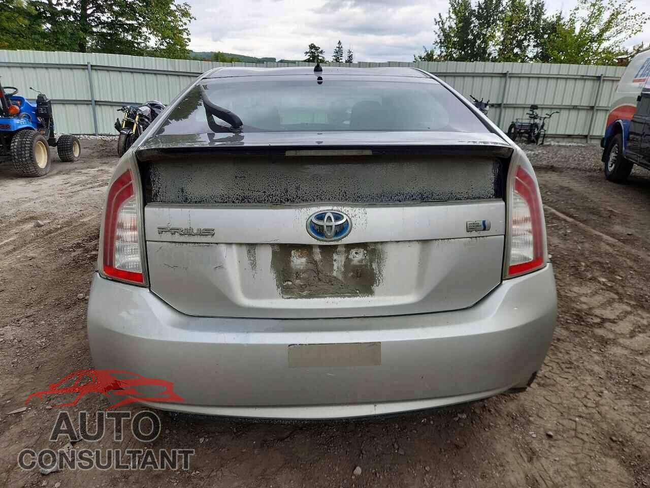 TOYOTA PRIUS 2013 - JTDKN3DU2D1696014
