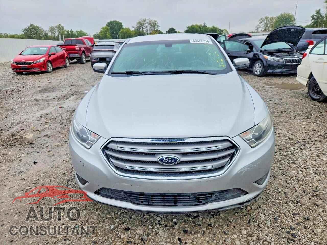 FORD TAURUS 2013 - 1FAHP2E89DG181840