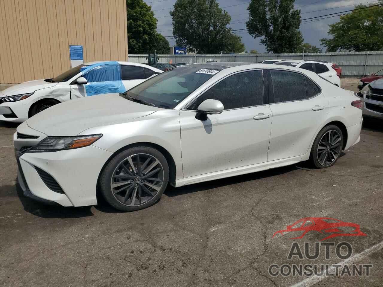 TOYOTA CAMRY 2018 - 4T1BZ1HKXJU011068