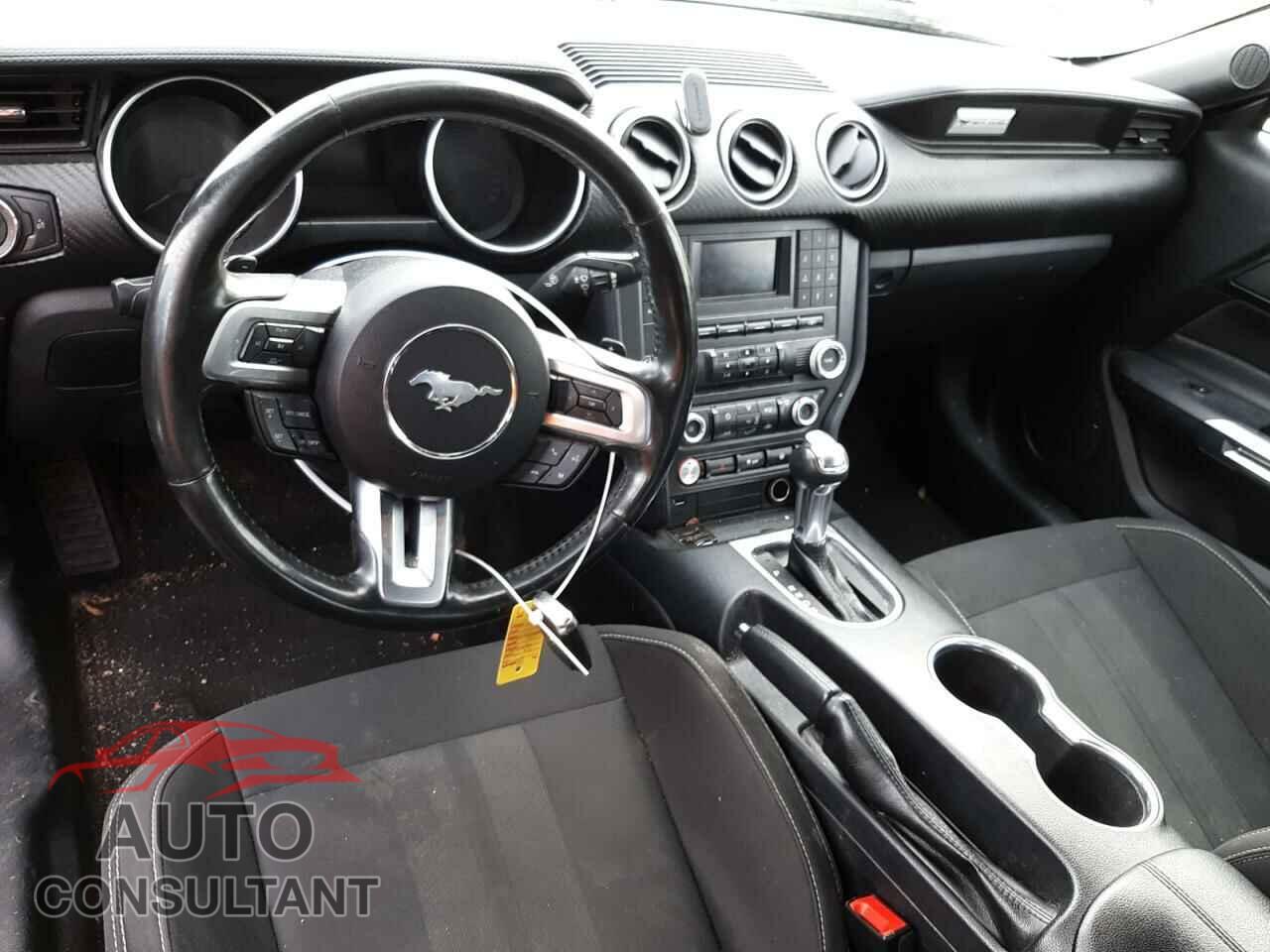 FORD MUSTANG 2018 - 1FA6P8TH3J5173835