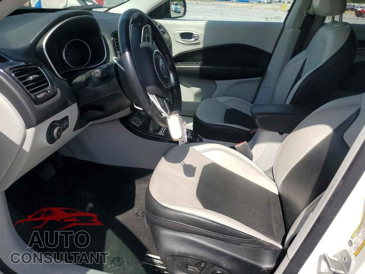 JEEP COMPASS 2021 - 3C4NJCCB8MT587073