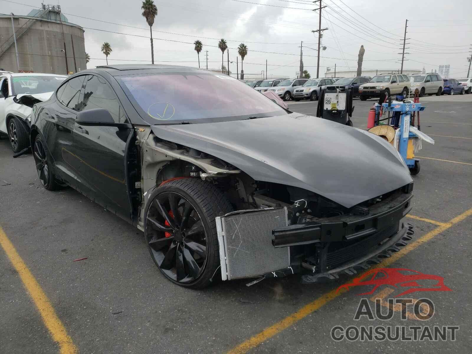 TESLA MODEL S 2017 - 5YJSA1E12HF210951