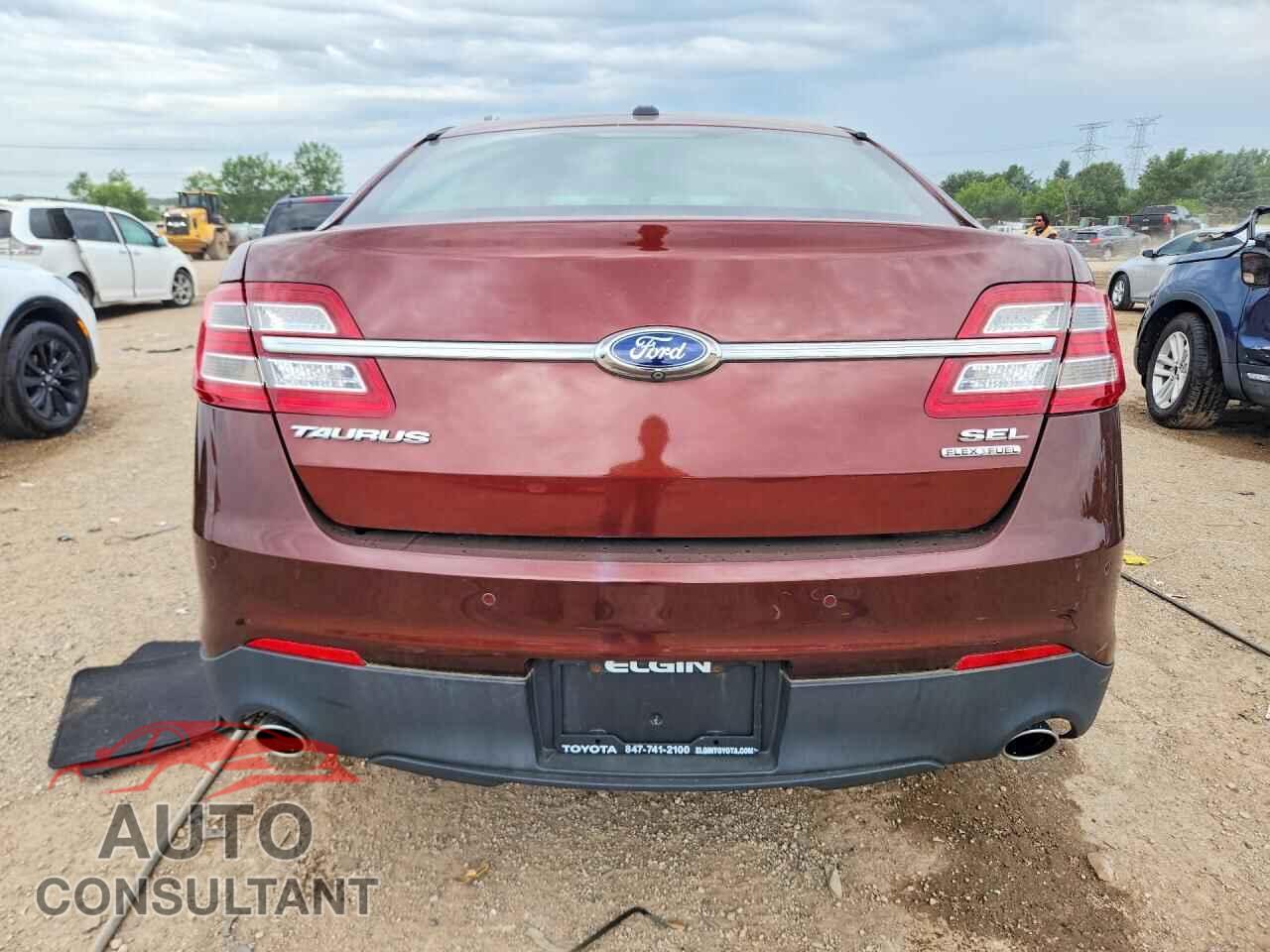 FORD TAURUS 2015 - 1FAHP2E80FG110156