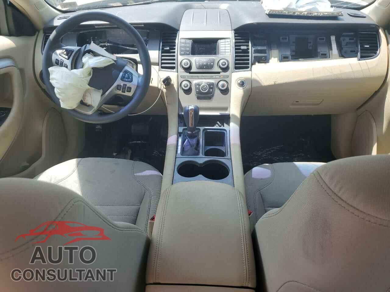 FORD TAURUS 2018 - 1FAHP2D8XJG126746