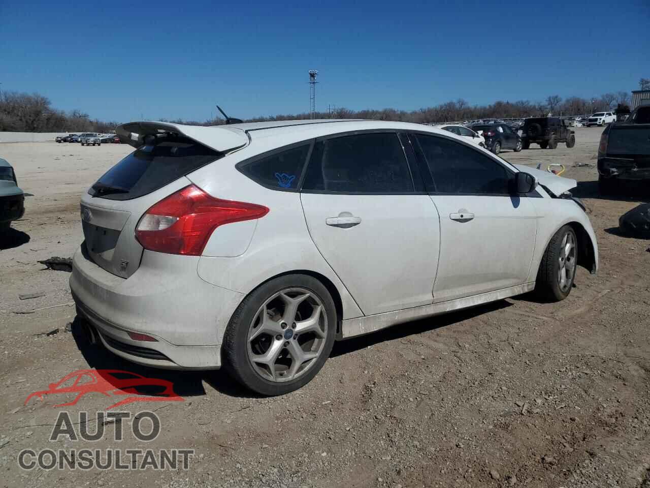 FORD FOCUS 2014 - 1FADP3L90EL446850