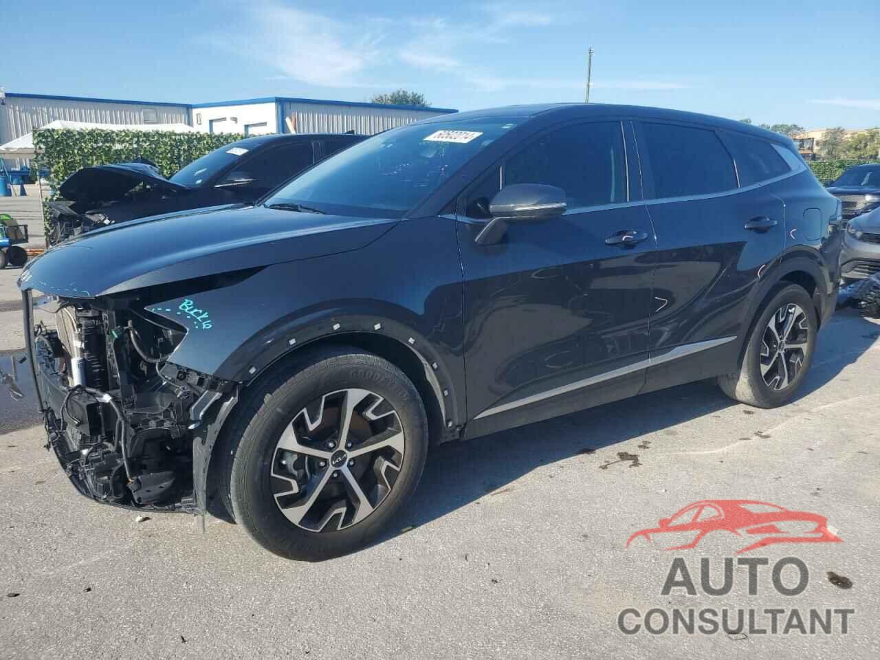 KIA SPORTAGE 2023 - KNDPV3AF1P7104003