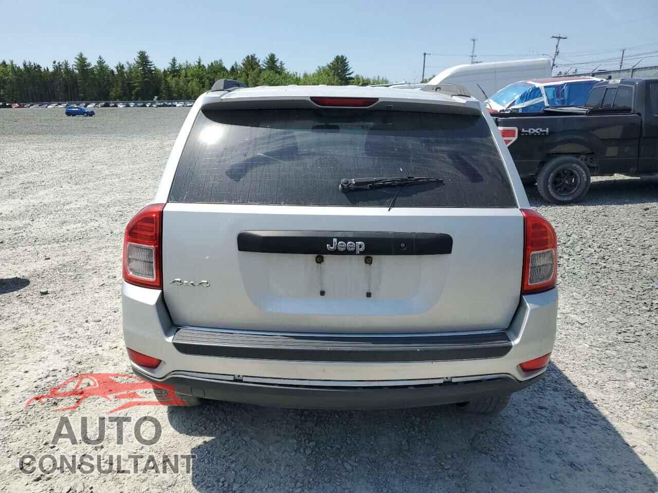 JEEP COMPASS 2011 - 1J4NF4FB0BD275037