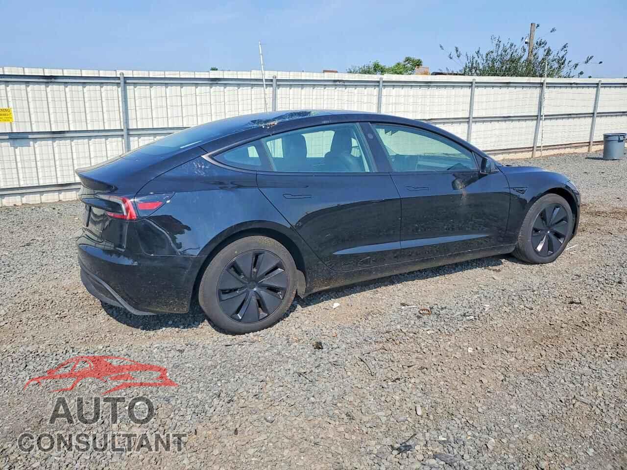 TESLA MODEL 3 2024 - 5YJ3E1EB8RF836779