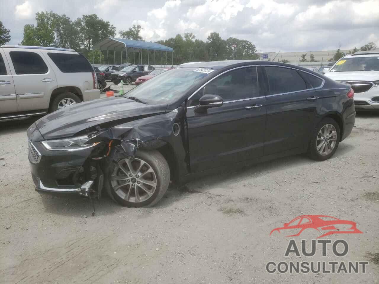 FORD FUSION 2019 - 3FA6P0SU7KR156969