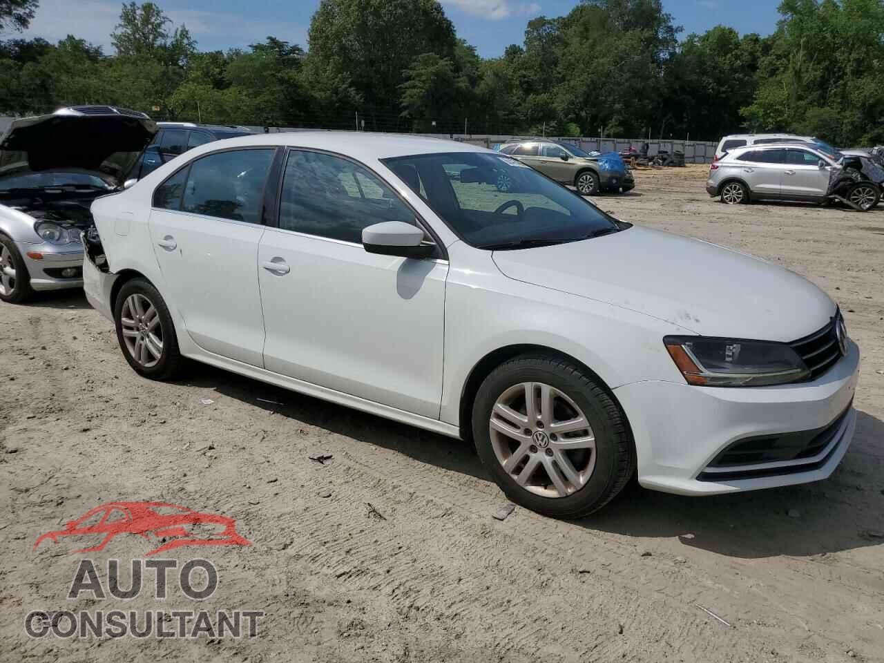 VOLKSWAGEN JETTA 2017 - 3VW2B7AJ3HM246632