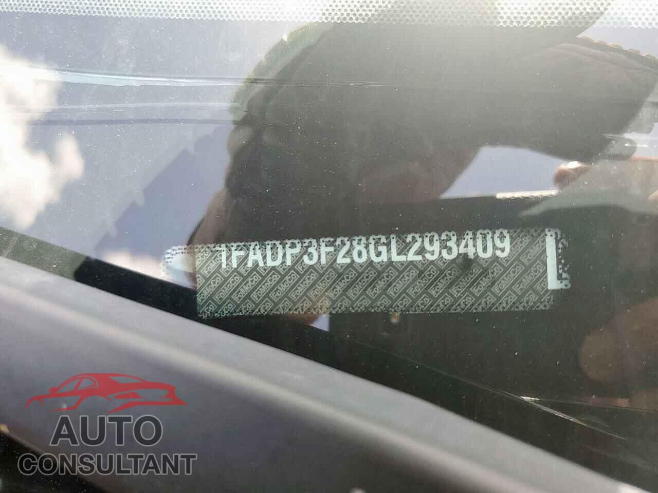 FORD FOCUS 2016 - 1FADP3F28GL293409