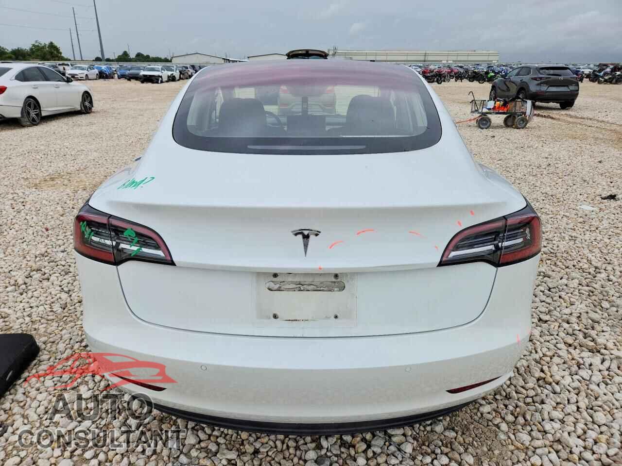 TESLA MODEL 3 2018 - 5YJ3E1EA9JF047679