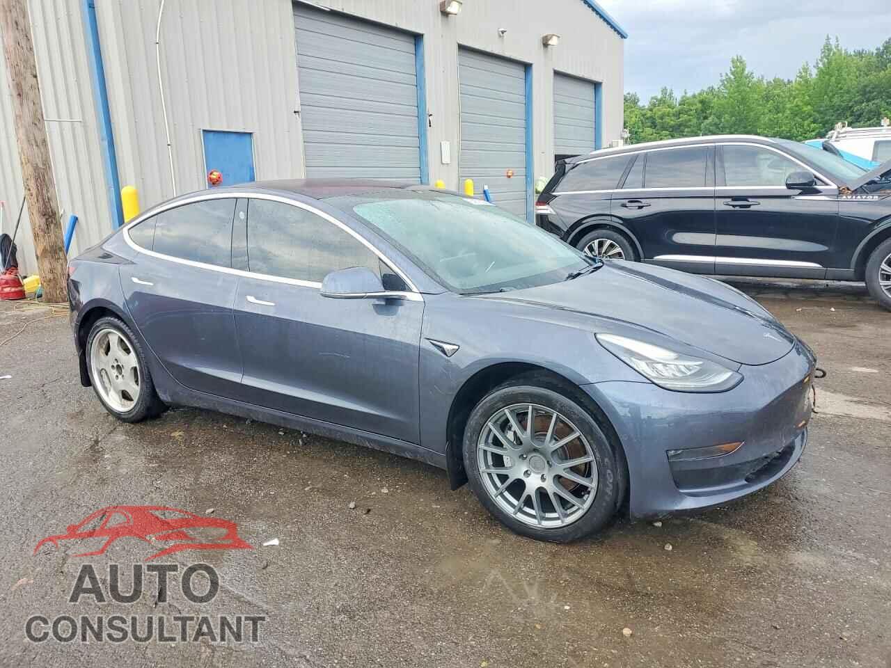 TESLA MODEL 3 2018 - 5YJ3E1EA4JF032023