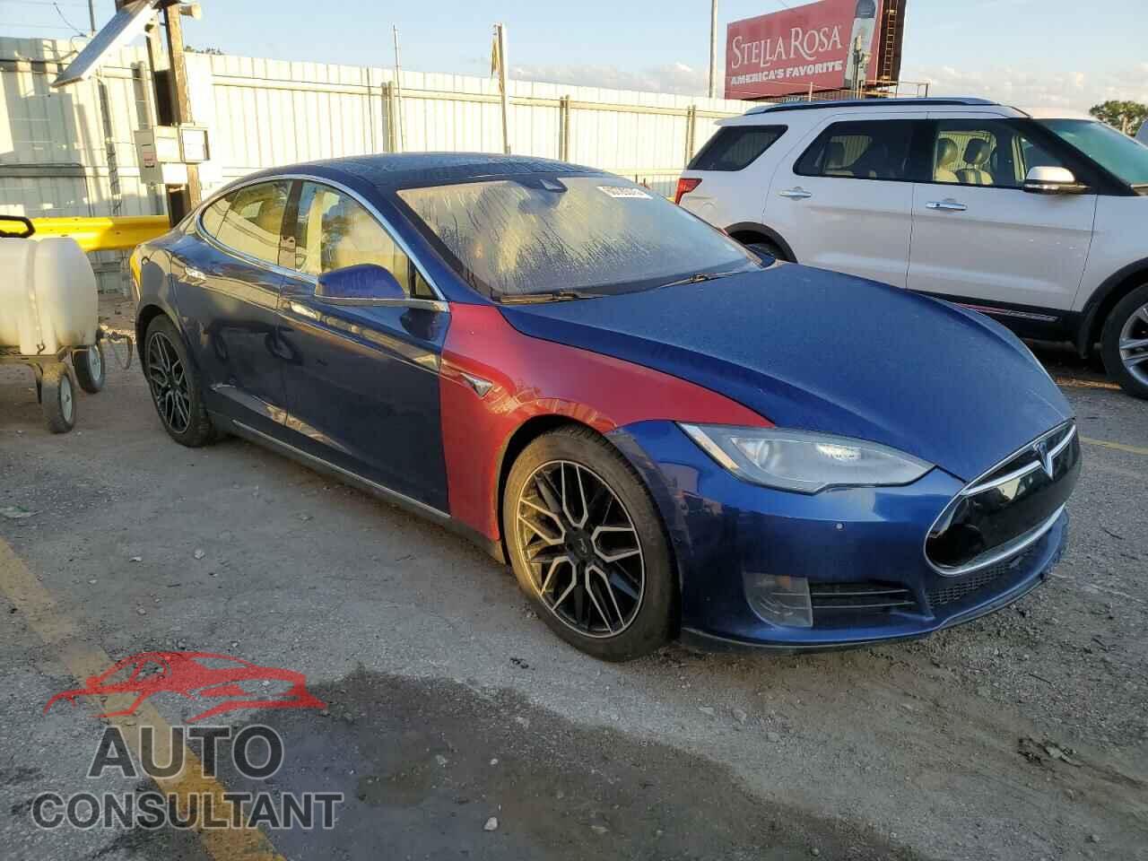 TESLA MODEL S 2015 - 5YJSA1E45FF112083