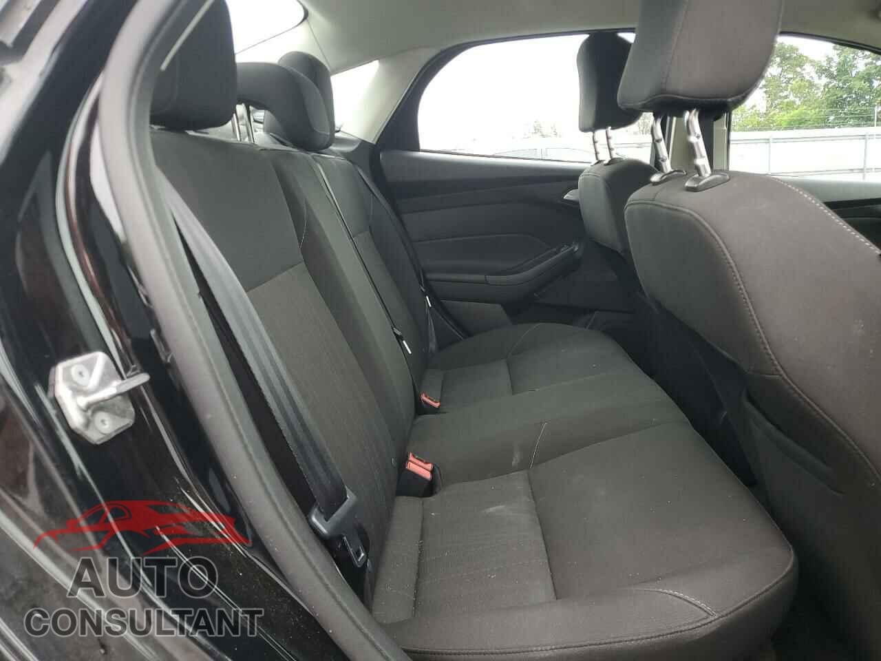 FORD FOCUS 2016 - 1FADP3F26GL340954