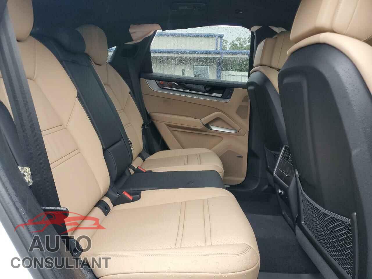 PORSCHE CAYENNE 2024 - WP1AA2AY2RDA06971