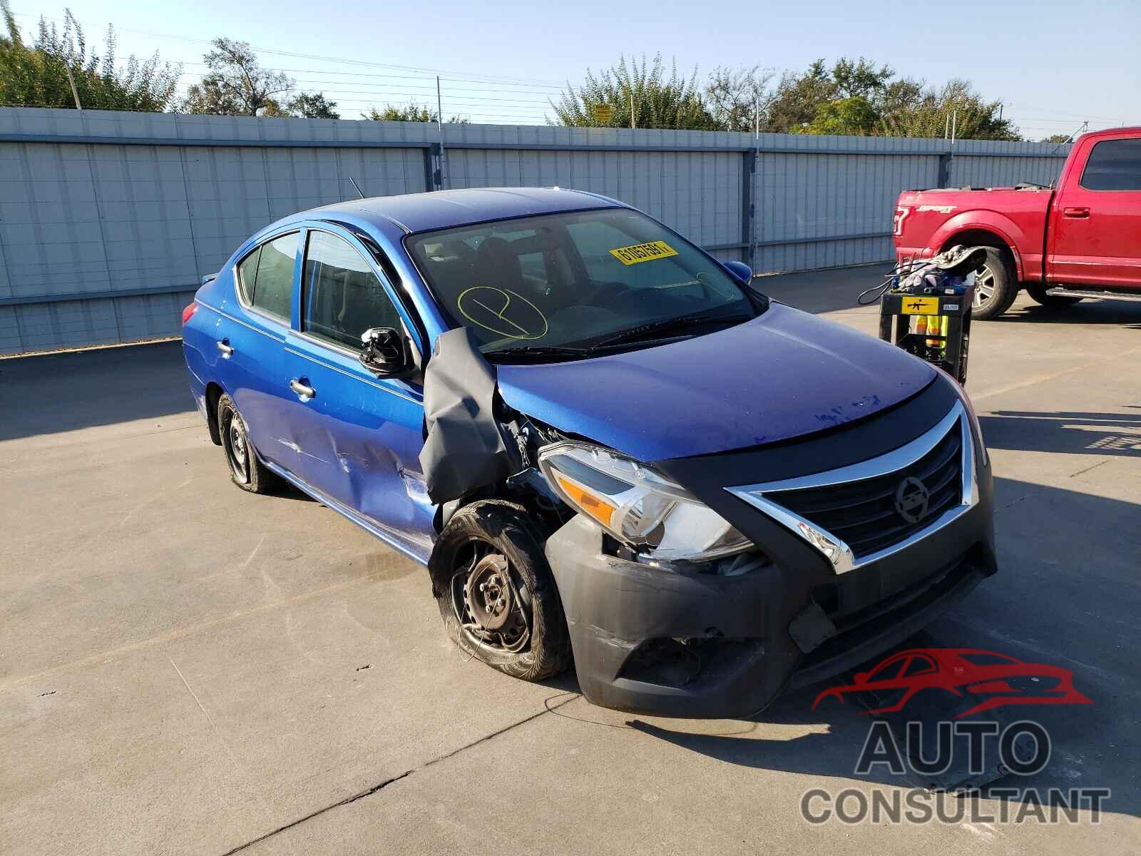 NISSAN VERSA 2017 - 3N1CN7AP7HL866511