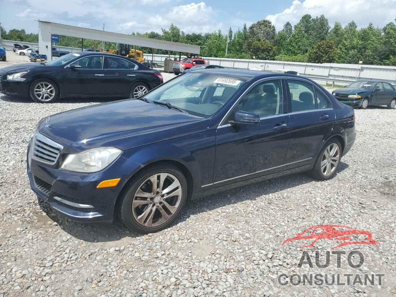 MERCEDES-BENZ C-CLASS 2012 - WDDGF8BB8CA731905