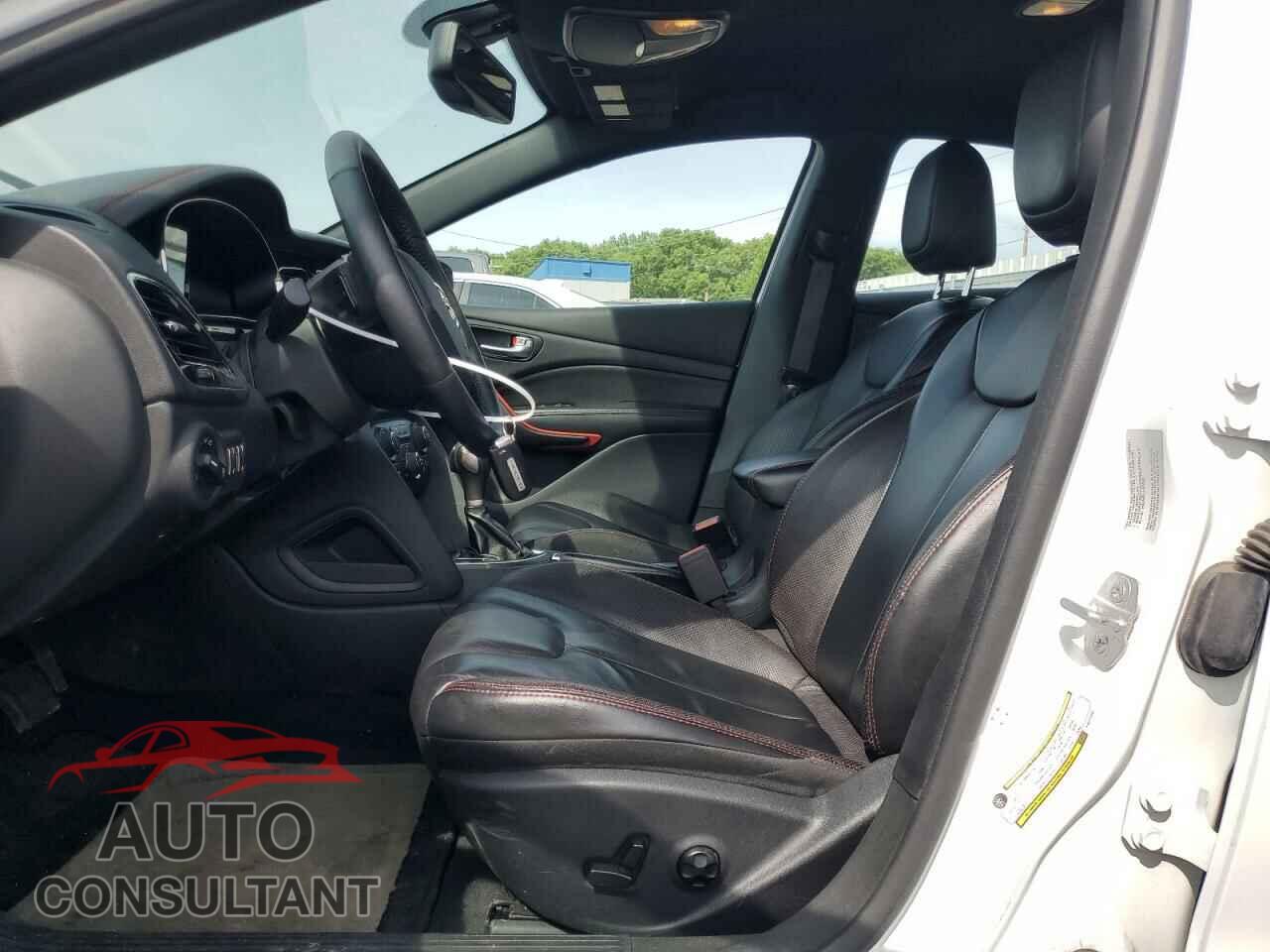 DODGE DART 2015 - 1C3CDFEB8FD277452