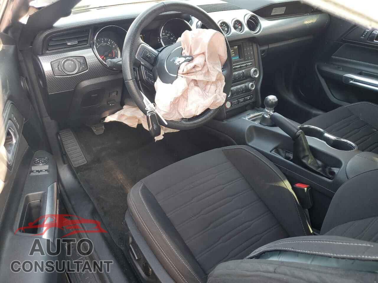 FORD MUSTANG 2017 - 1FA6P8CF5H5235339