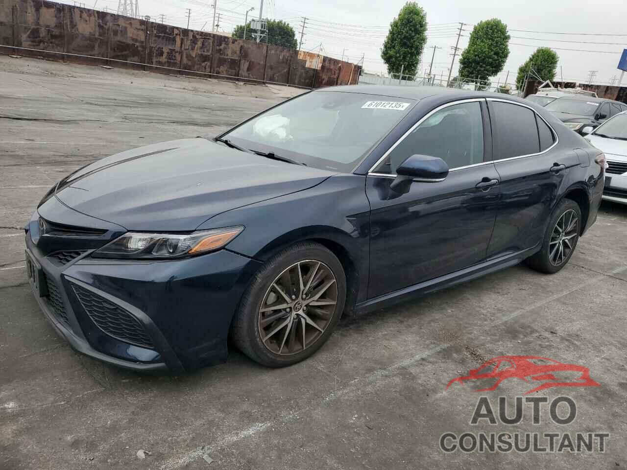 TOYOTA CAMRY 2021 - 4T1T11AK2MU560452