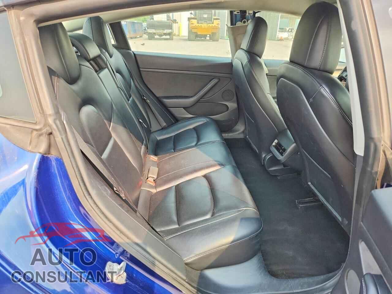 TESLA MODEL 3 2022 - 5YJ3E1EA0NF290318