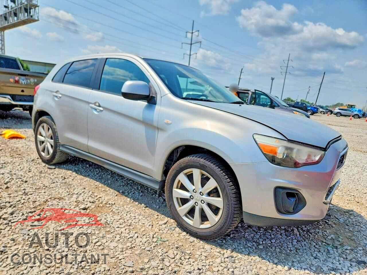 MITSUBISHI OUTLANDER 2013 - 4A4AR3AUXDE009190