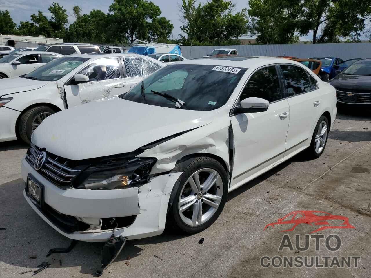VOLKSWAGEN PASSAT 2015 - 1VWCV7A31FC012047