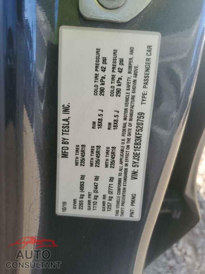 TESLA MODEL 3 2019 - 5YJ3E1EB3KF520759