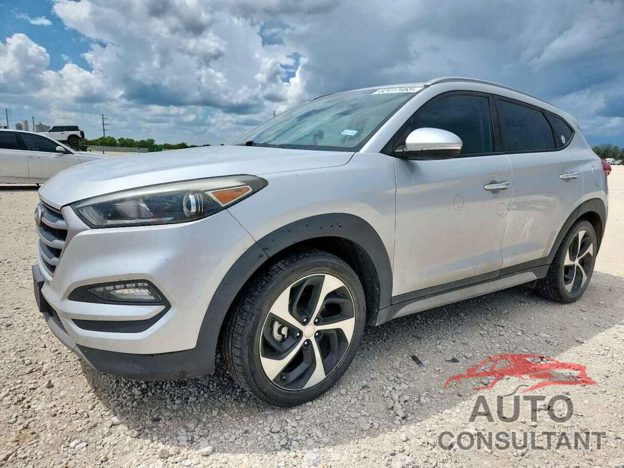 HYUNDAI TUCSON 2017 - KM8J33A29HU493657