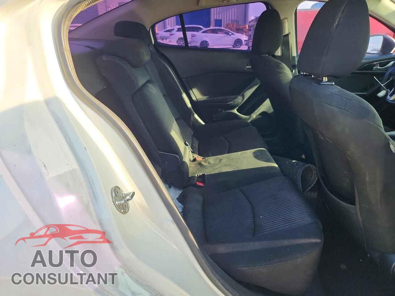 MAZDA 3 2016 - JM1BM1U74G1330707