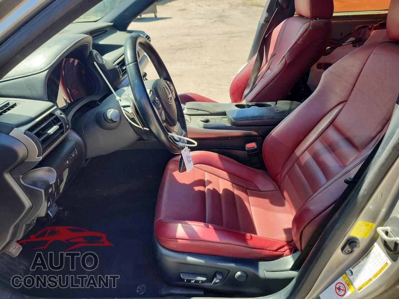 LEXUS IS 2017 - JTHBE1D27H5030203
