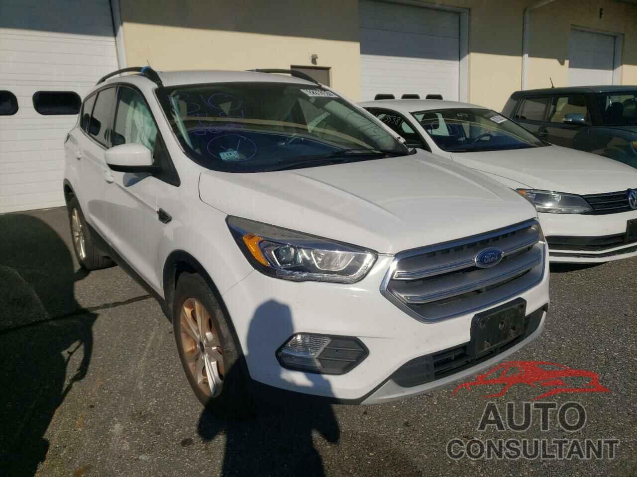 FORD ESCAPE 2017 - 1FMCU0GD7HUA52221